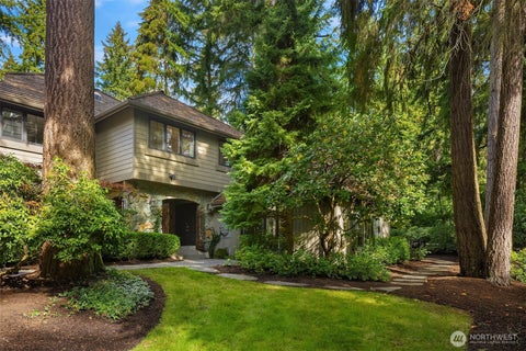 Photo of 11726 NE 41st Street, Kirkland, WA 98033 (MLS # 2589824)