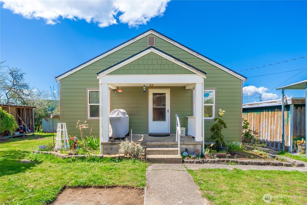 Photo of 26719 346th Avenue SE, Ravensdale, WA 98051 (MLS # 2512647)