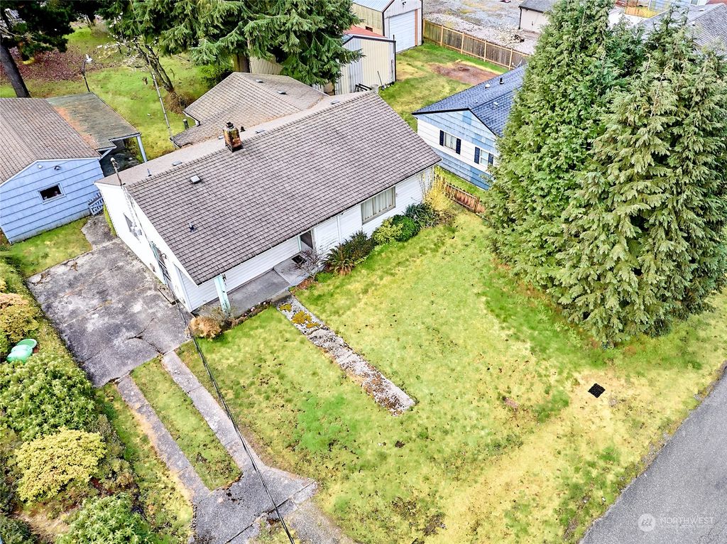 Photo of 629 SW 107th Street, Seattle, WA 98146 (MLS # 2216765)