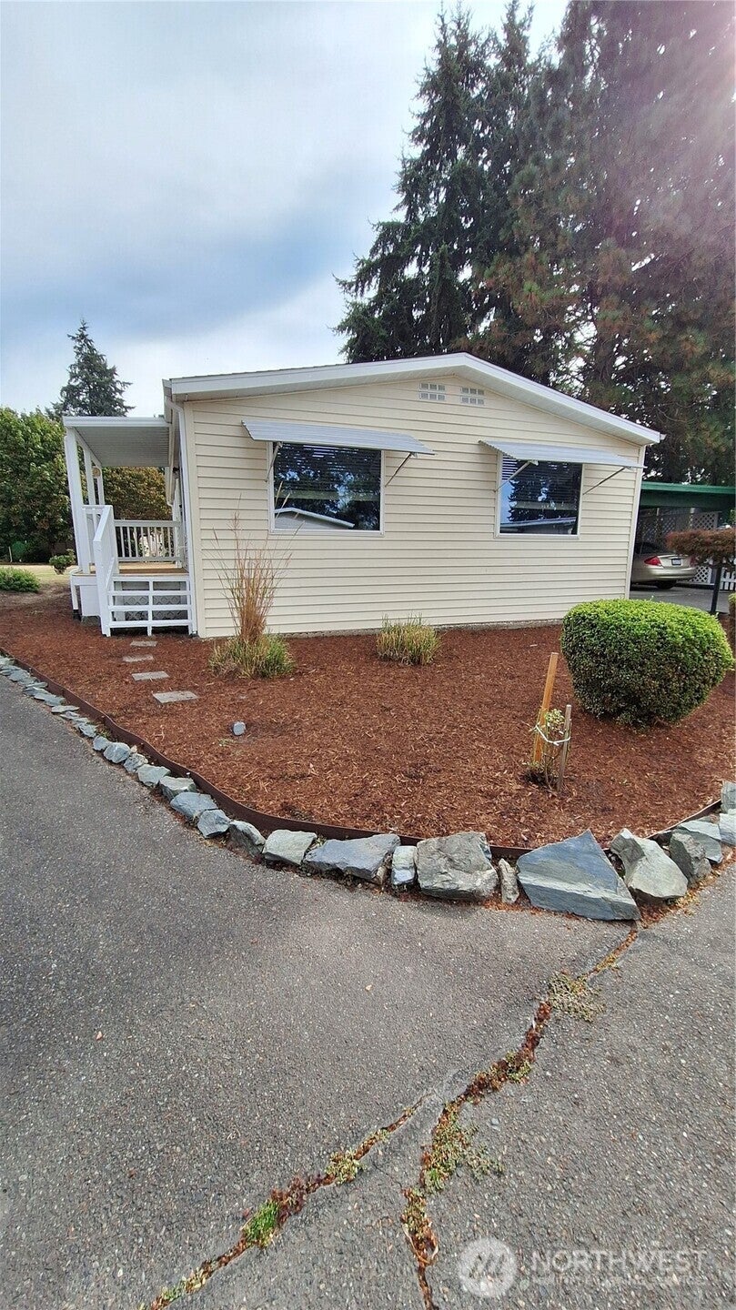 Photo of 5801 117th Avenue Ct E #23, Puyallup, WA 98466 (MLS # 2588132)