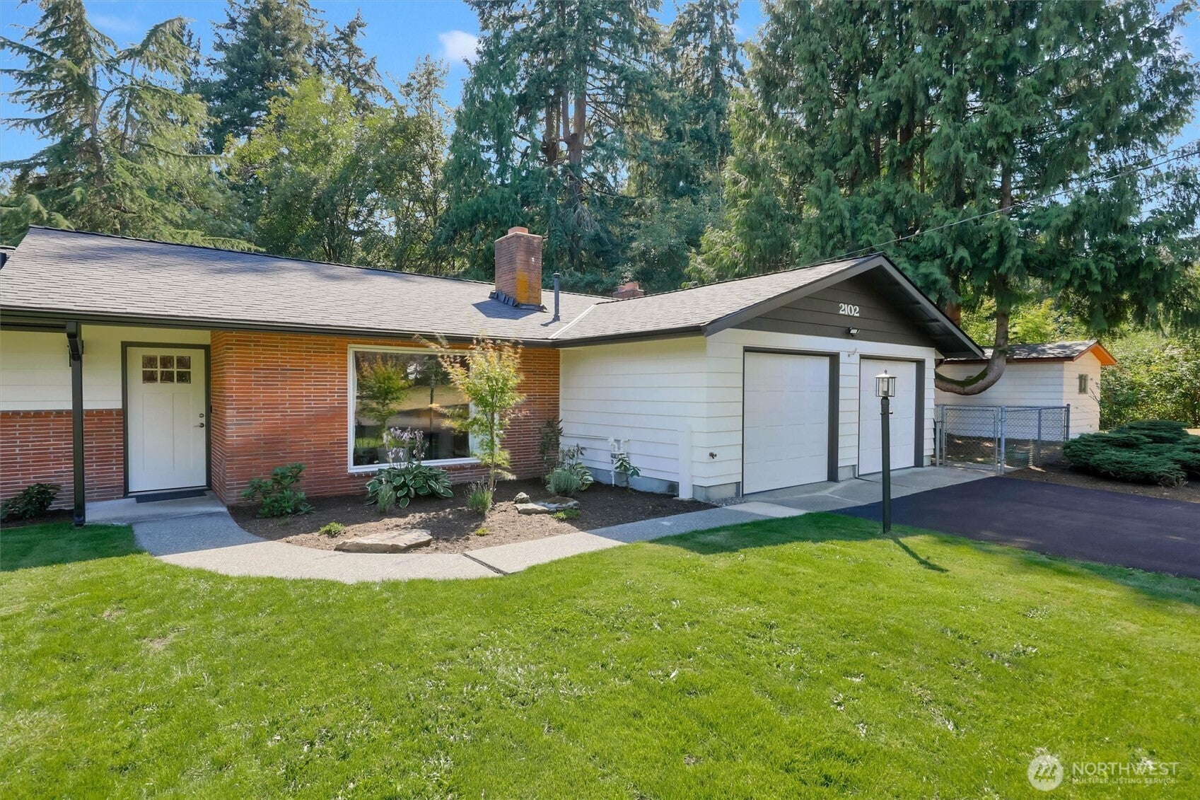 2102 Vine Road