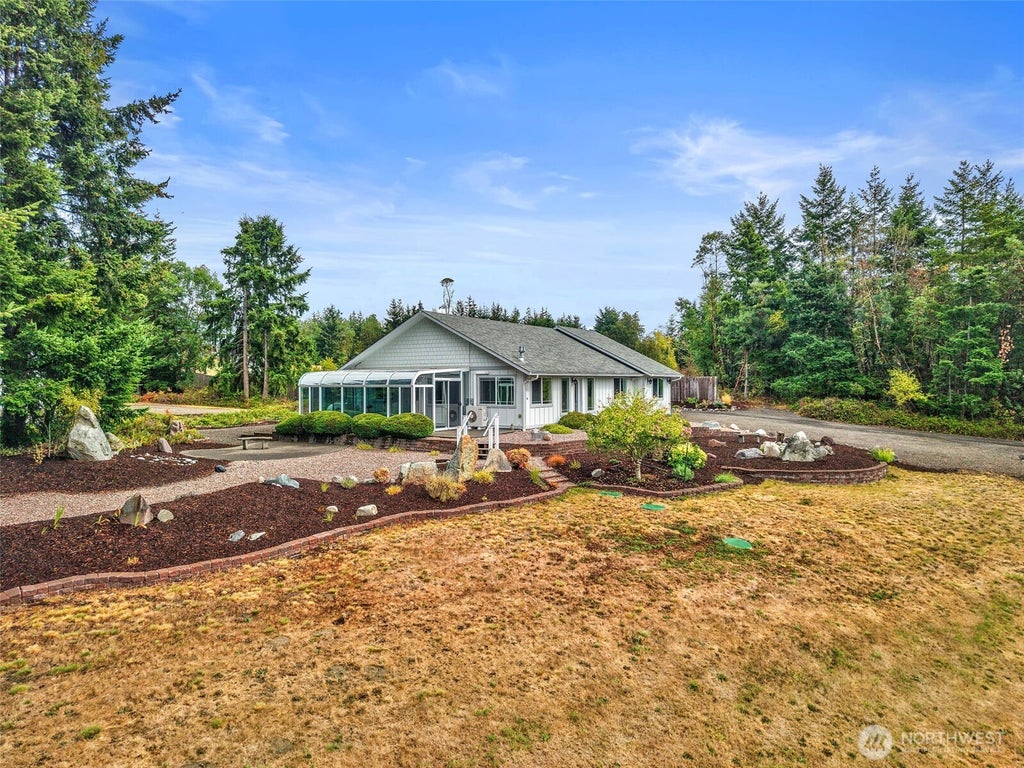 Photo of 85 St. James Place, Port Townsend, WA 98368 (MLS # 2579617)