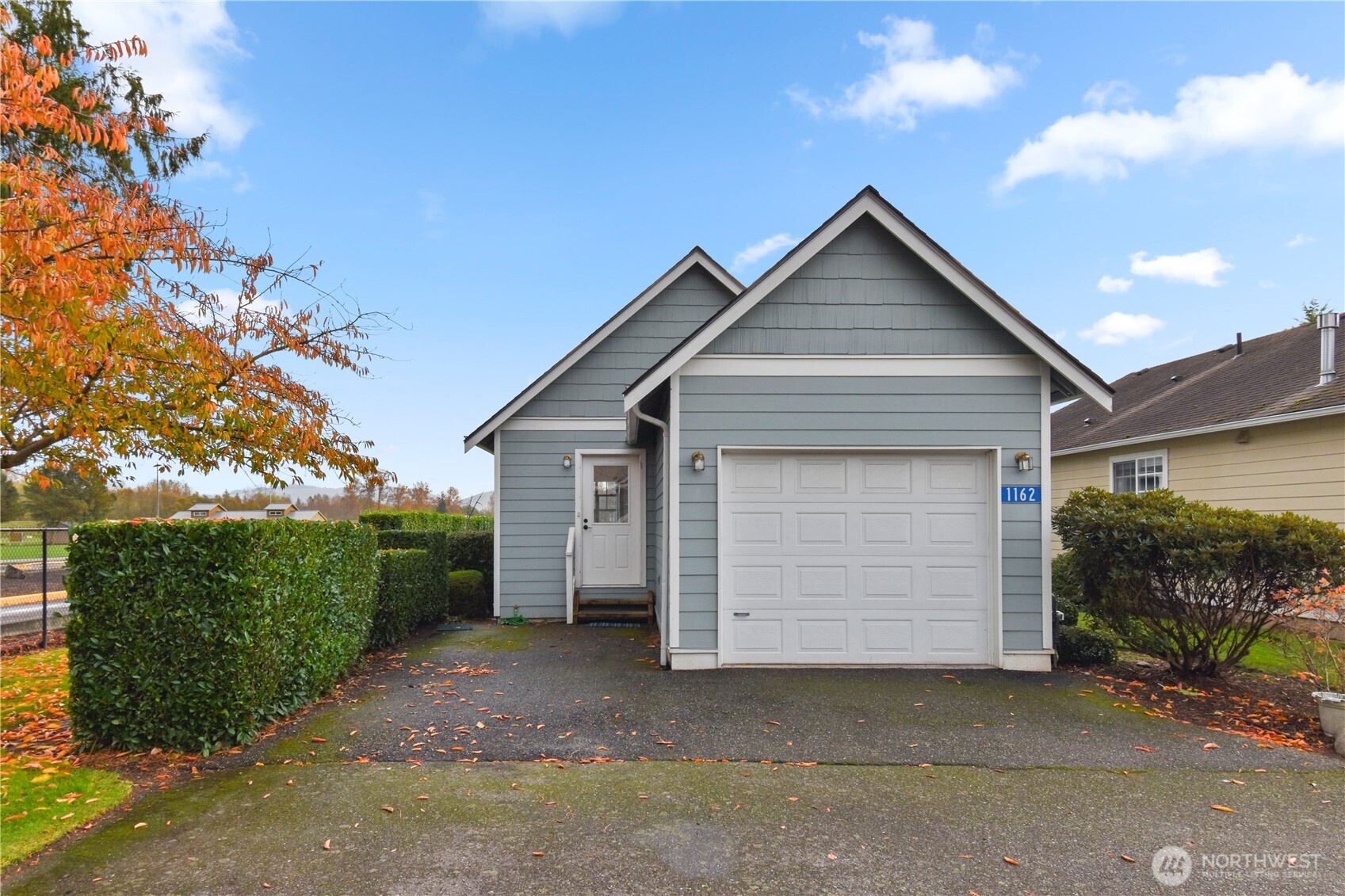 1162 Sinclair Way 55