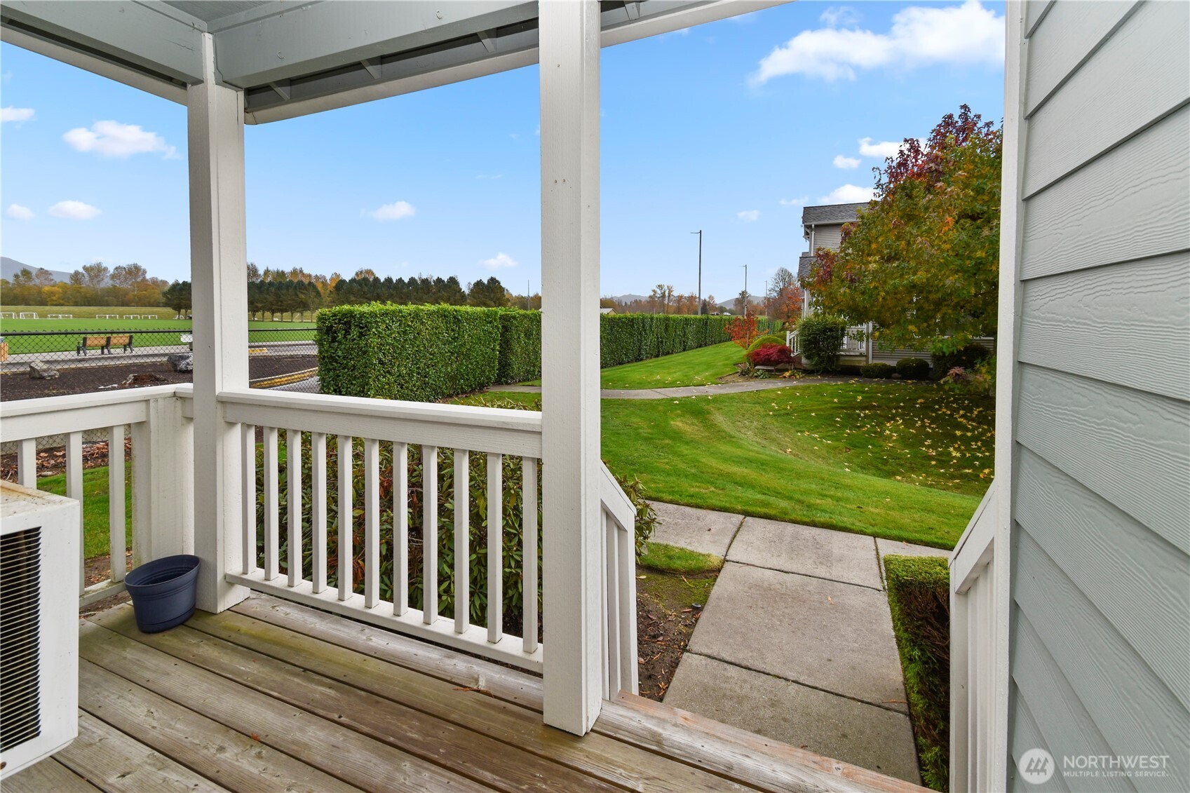 1162 Sinclair Way 55