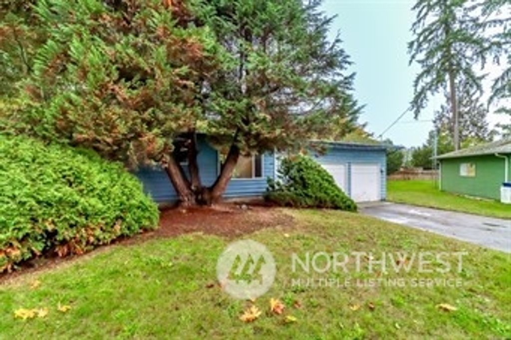 Photo of 34023 43rd Ave S Ave, Auburn, WA 98001 (MLS # 2178610)