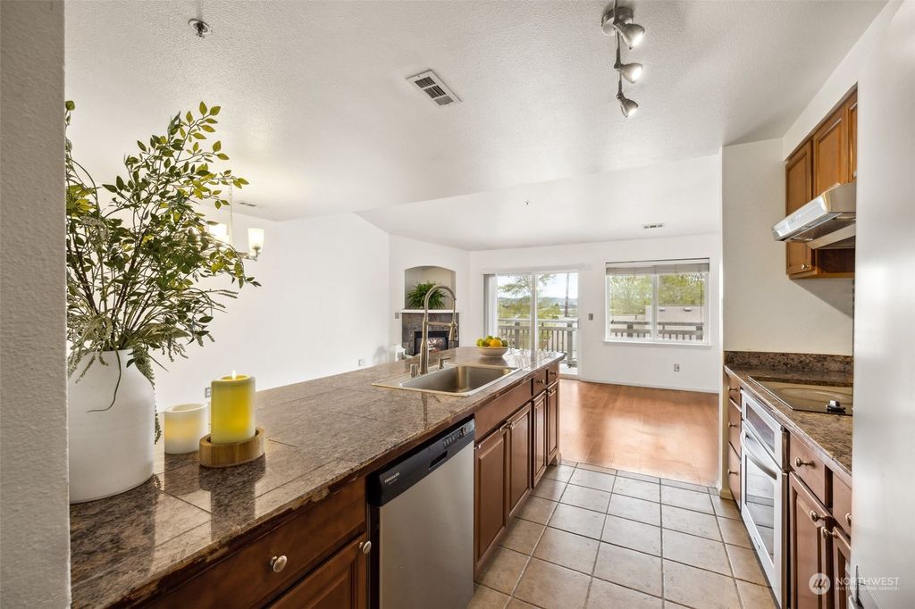Photo of 901 E Marine View Drive #206, Everett, WA 98201 (MLS # 2224303)