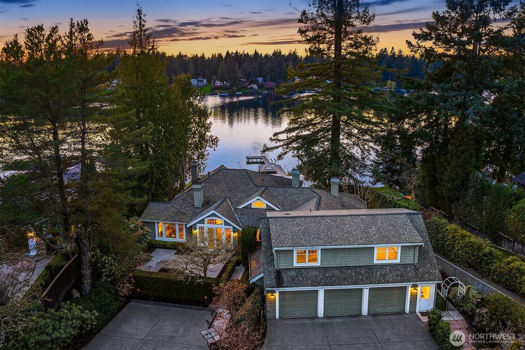 Photo of 8901 NE 36th Street, Yarrow Point, WA 98004 (MLS # 2484080)