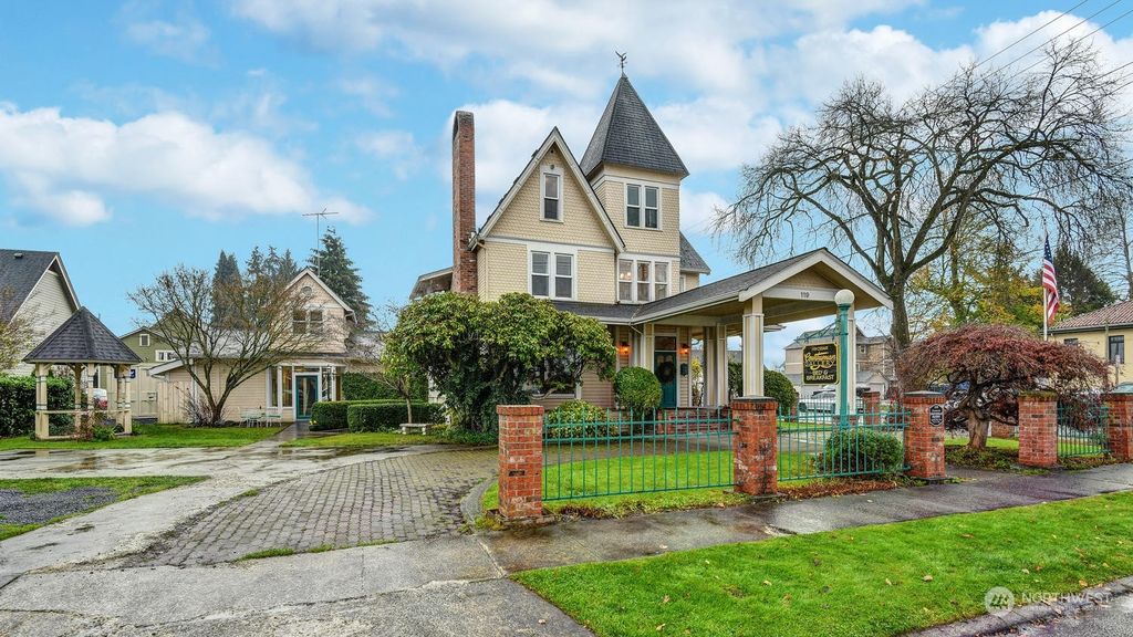 Photo of 119 Cedar Avenue, Snohomish, WA 98290 (MLS # 2308550)