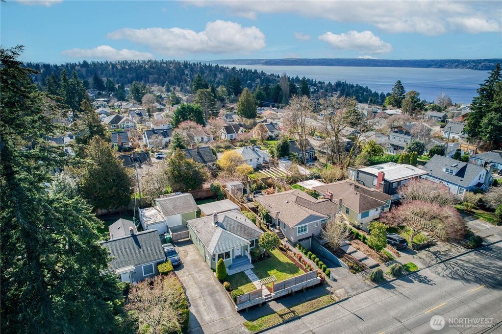 Photo of 3739 SW Thistle Street, Seattle, WA 98126 (MLS # 2340817)