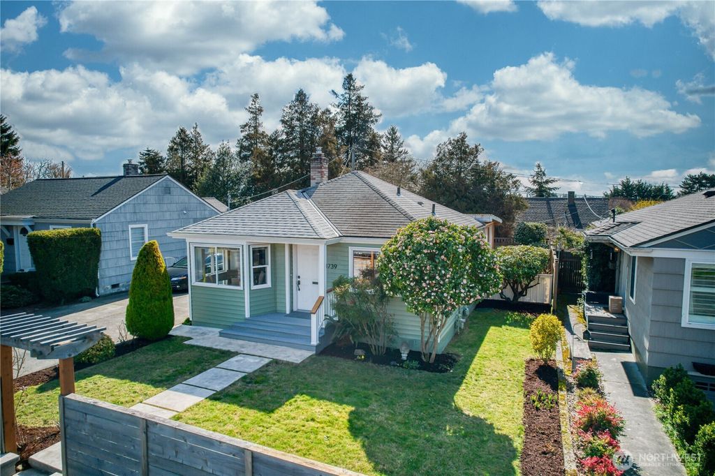 Photo of 3739 SW Thistle Street, Seattle, WA 98126 (MLS # 2340817)