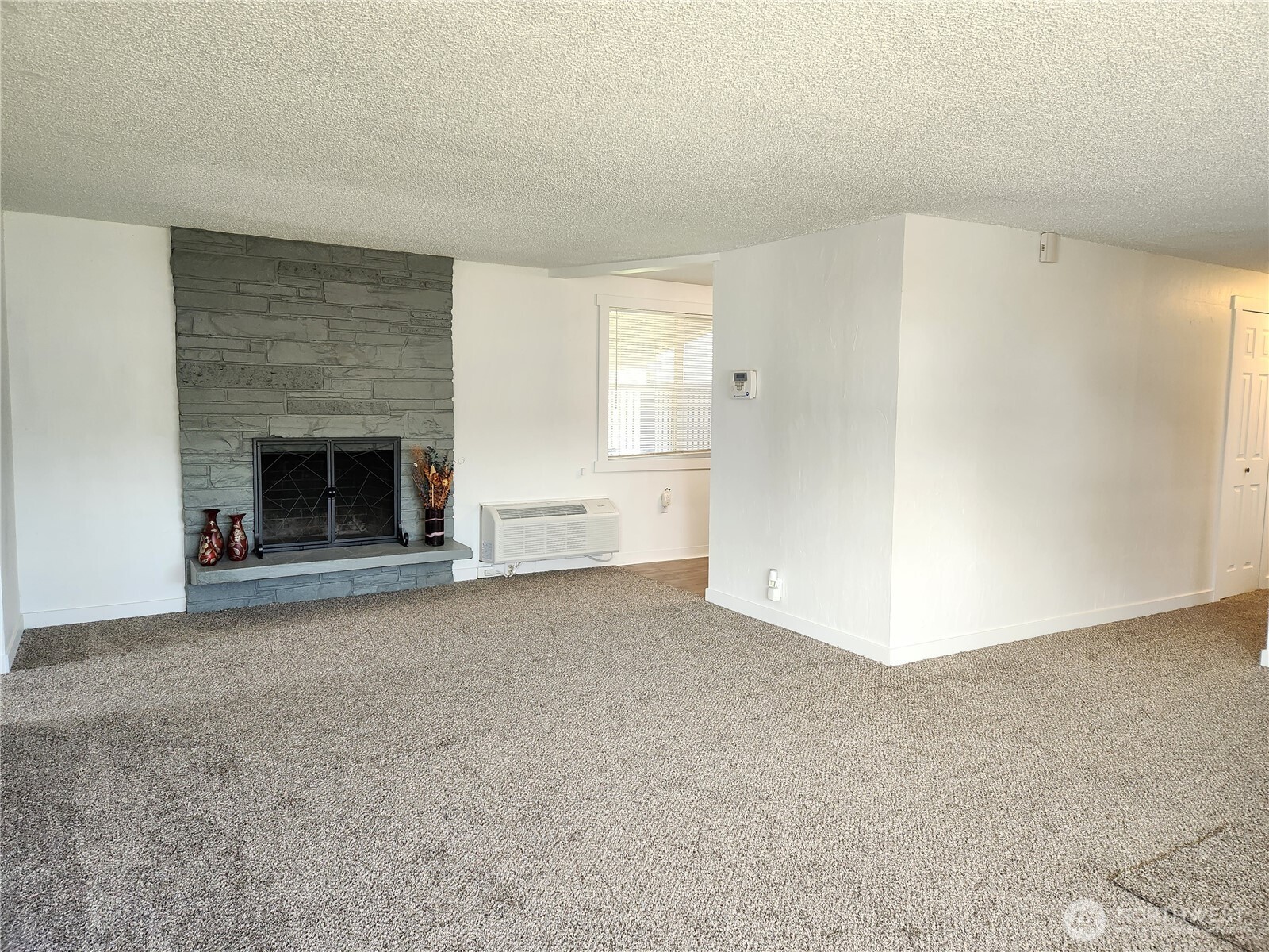 1476 W Sunset Drive