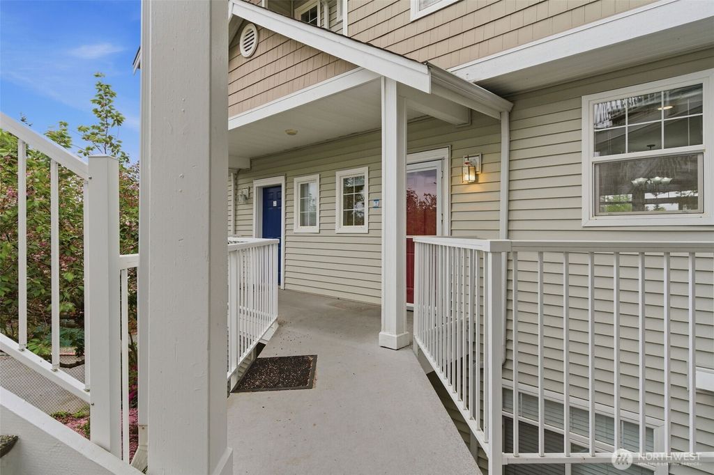 Photo of 5400 Harbour Pointe Boulevard #G202, Mukilteo, WA 98275 (MLS # 2517062)