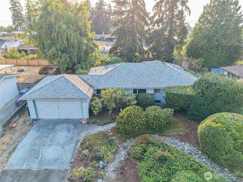 Photo of 23427 28th Avenue S, Des Moines, WA 98198 (MLS # 2567640)
