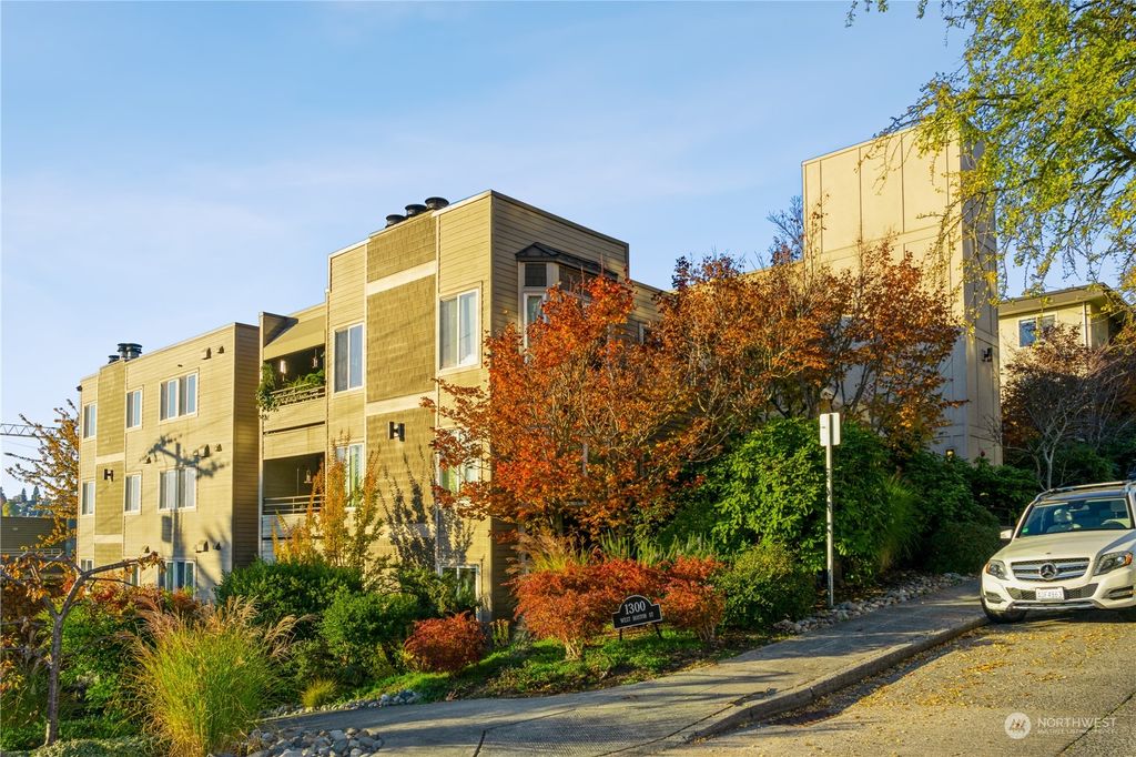 Photo of 1300 W Boston Street #25, Seattle, WA 98119 (MLS # 2018610)