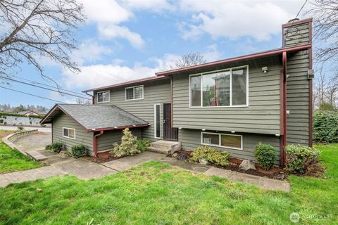 Photo of 707 Alvord Avenue N, Kent, WA 98031 (MLS # 2462893)