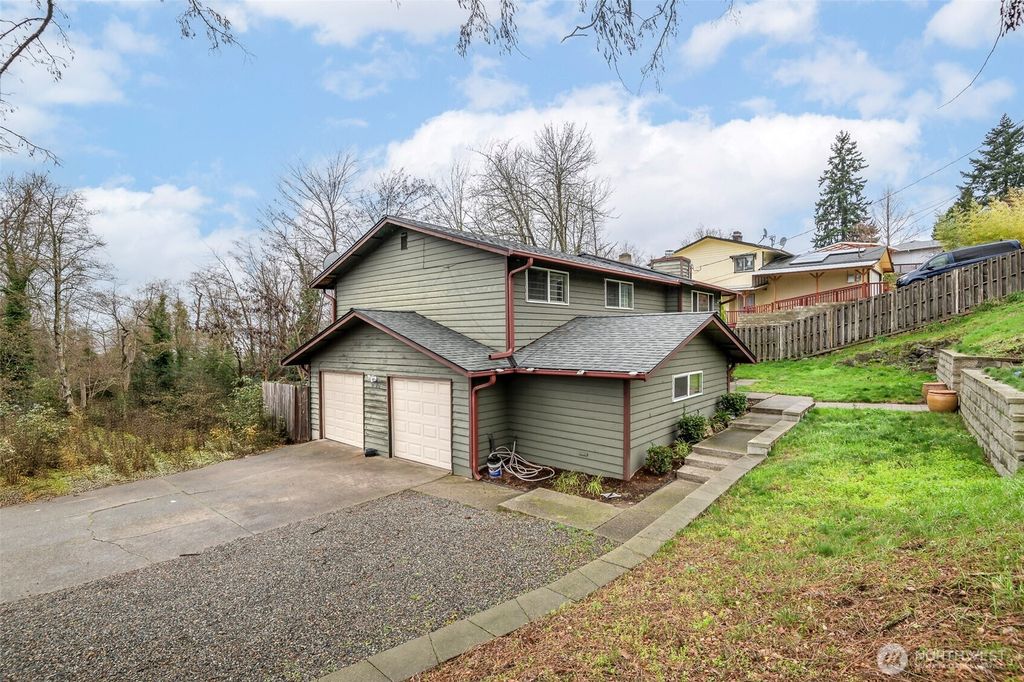 Photo of 707 Alvord Avenue N, Kent, WA 98031 (MLS # 2462893)