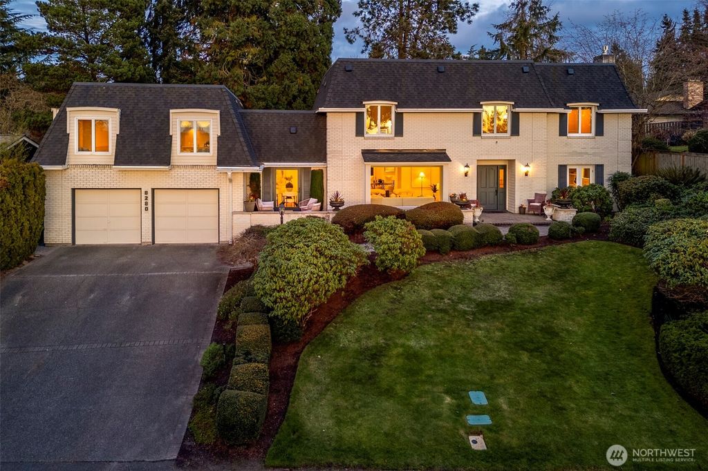 Photo of 8280 SE 61st Street, Mercer Island, WA 98040 (MLS # 2484968)