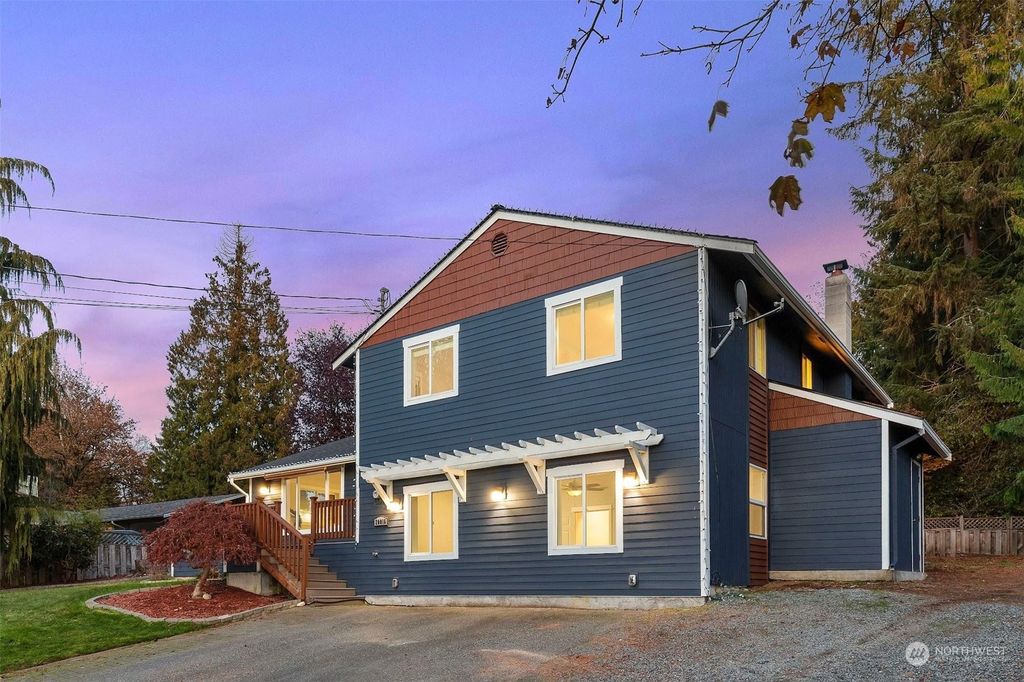Photo of 20016 99th Place NE, Bothell, WA 98011 (MLS # 1998528)
