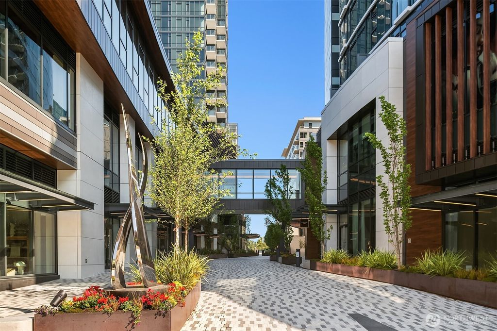 Photo of 838 Avenue Square NE #1806, Bellevue, WA 98004 (MLS # 2372307)