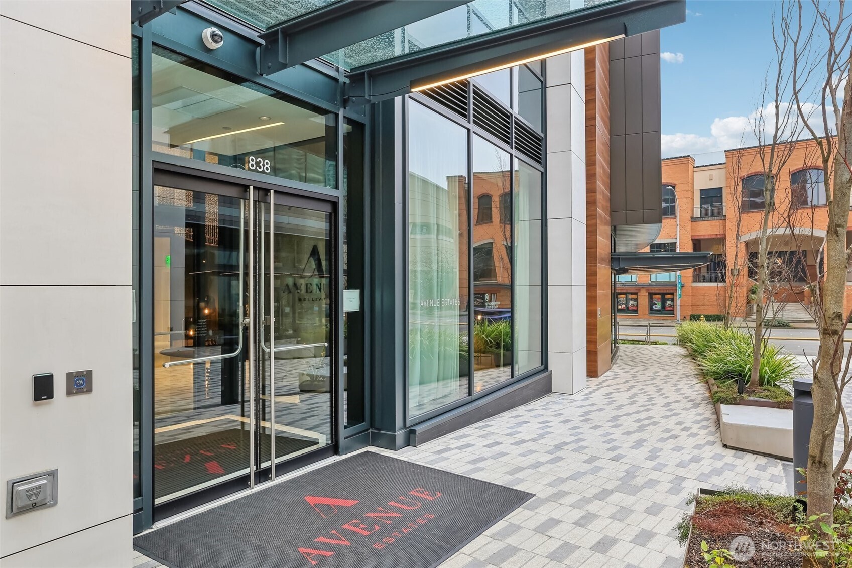 838 Avenue Square NE 1806