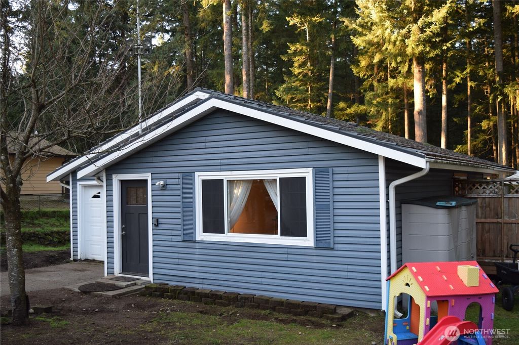 Photo of 505 SW Shannon Drive, Port Orchard, WA 98367 (MLS # 2471567)