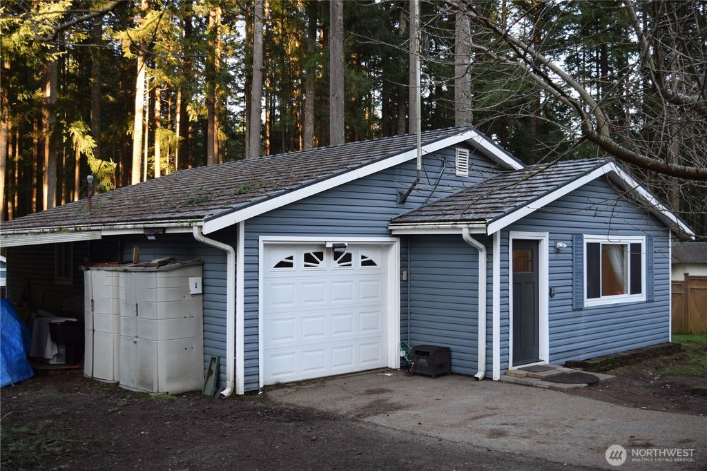 Photo of 505 SW Shannon Drive, Port Orchard, WA 98367 (MLS # 2471567)