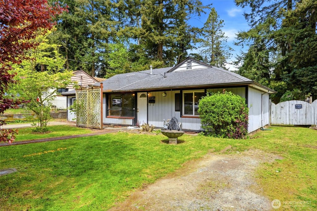 Photo of 5705 2238th Street SW, Mountlake Terrace, WA 98043 (MLS # 2518860)