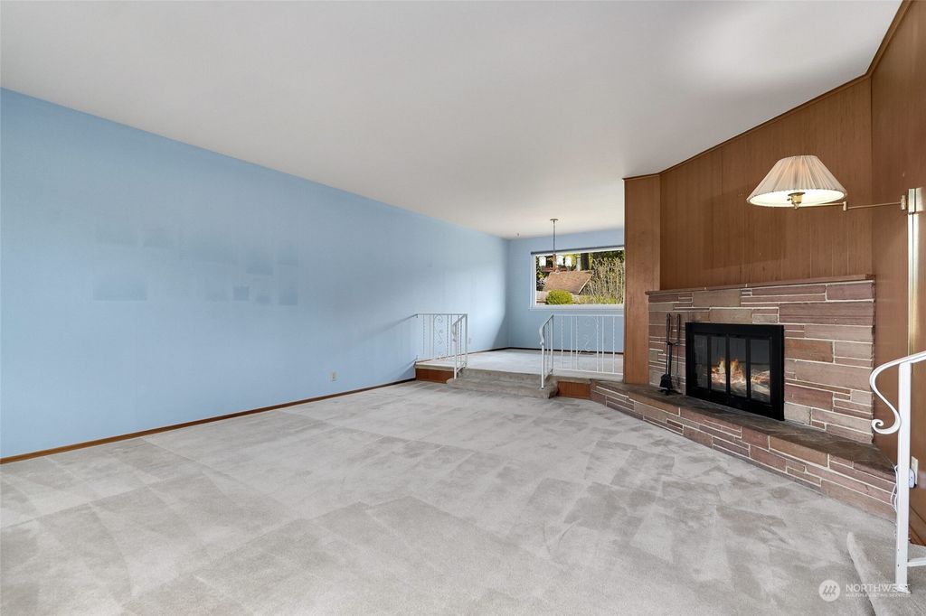 Photo of 10408 42nd Avenue NE, Seattle, WA 98125 (MLS # 2216389)