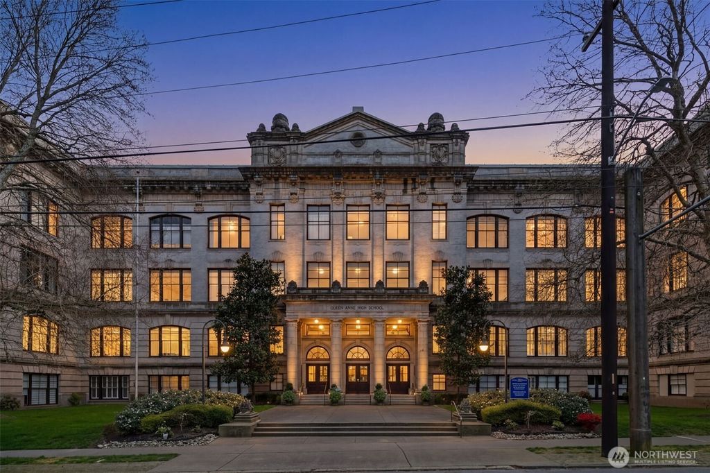 Photo of 201 Galer Street #436, Seattle, WA 98109 (MLS # 2506562)