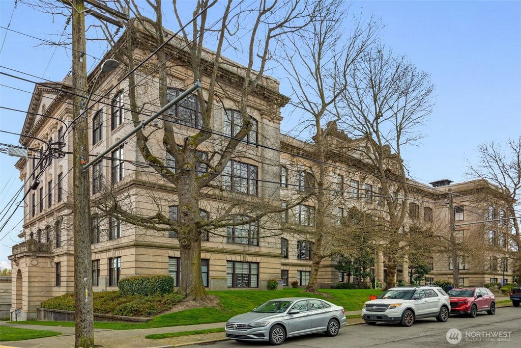 Photo of 201 Galer Street #436, Seattle, WA 98109 (MLS # 2506562)