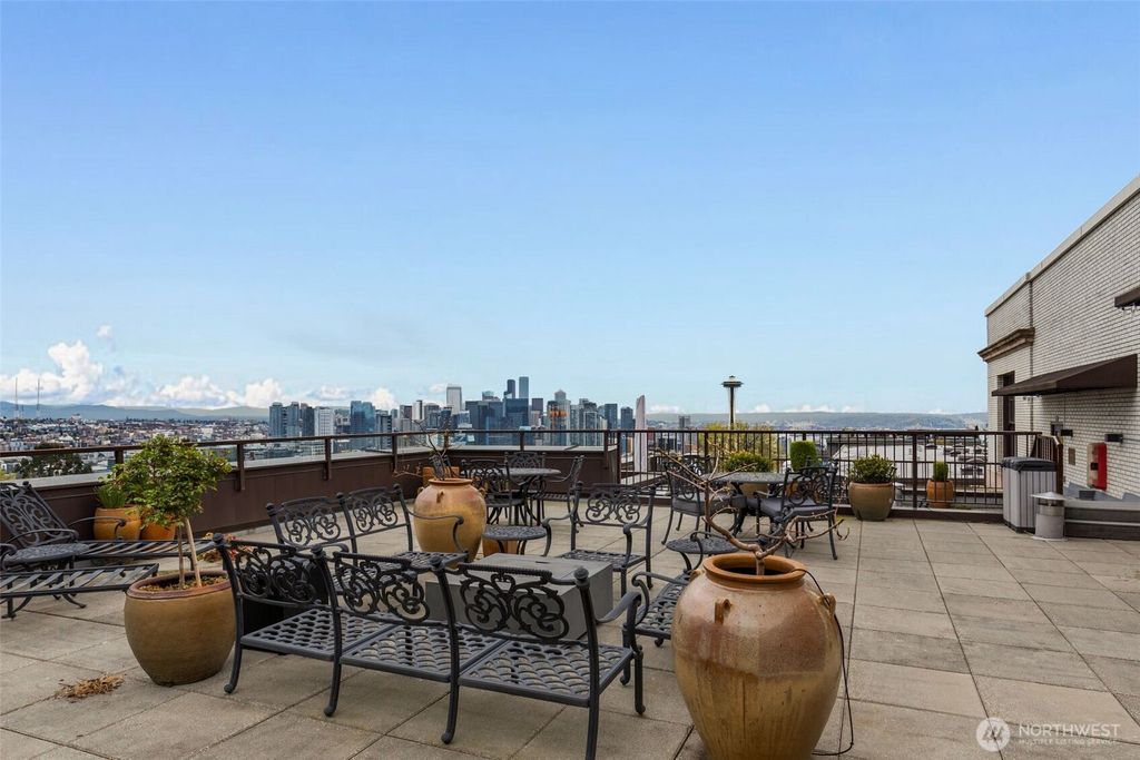 Photo of 201 Galer Street #436, Seattle, WA 98109 (MLS # 2506562)