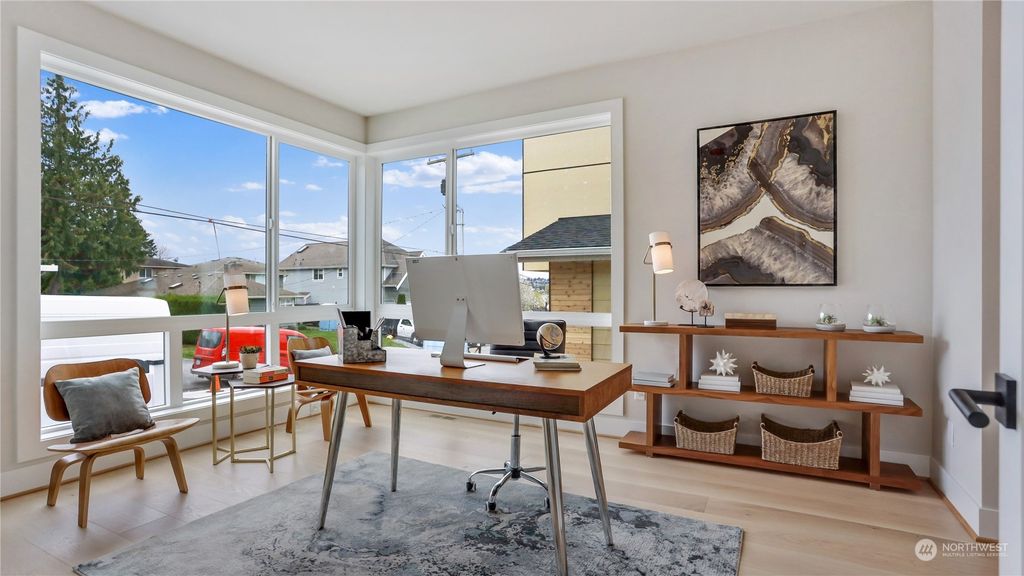 Photo of 1108 N 34th Street, Renton, WA 98056 (MLS # 2001497)