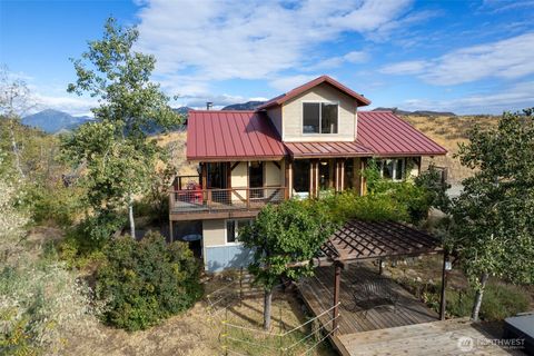 57 Lealand Lane Winthrop WA 98862