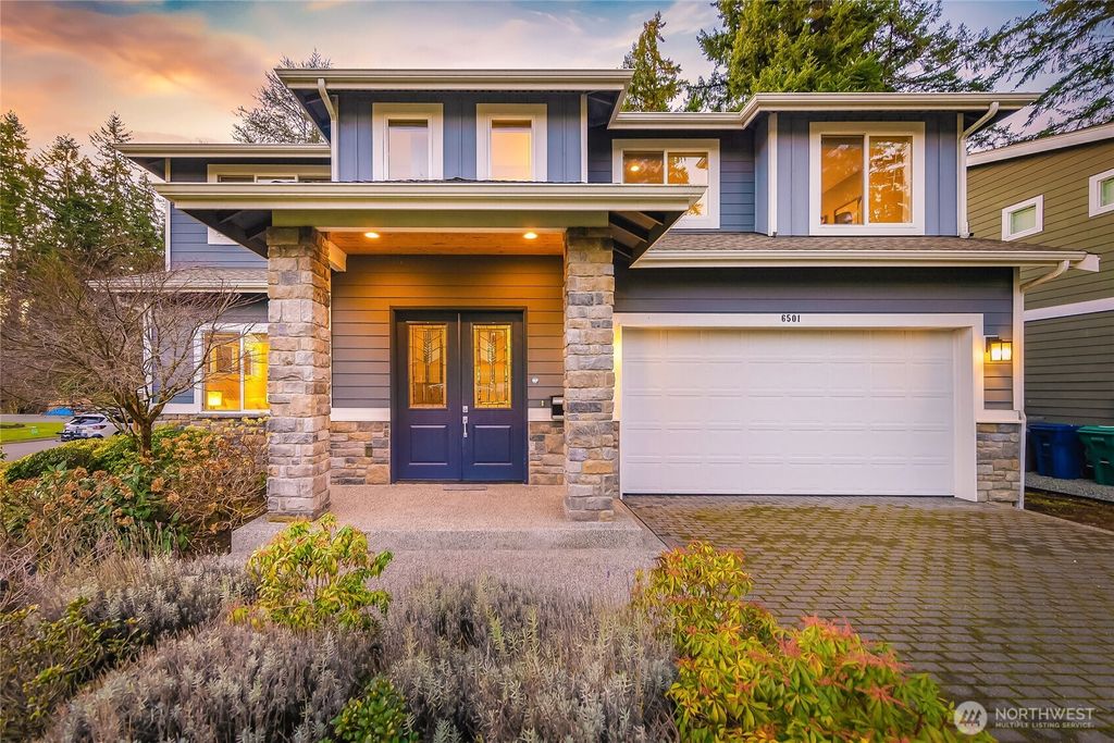 Photo of 6501 124th Avenue NE, Kirkland, WA 98033 (MLS # 2471663)