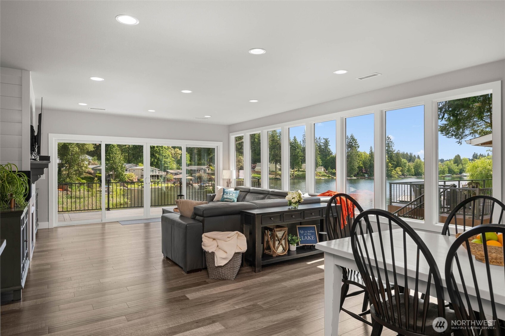 7020 Holmes Island Road SE