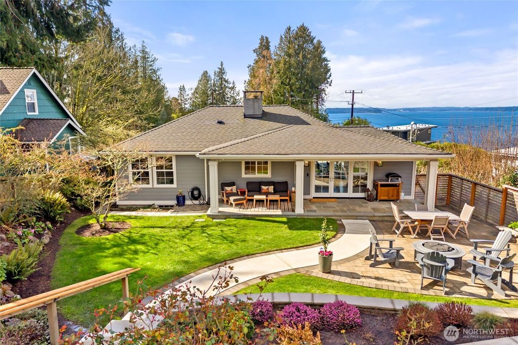 Photo of 9604 44th Avenue SW, Seattle, WA 98136 (MLS # 2485844)