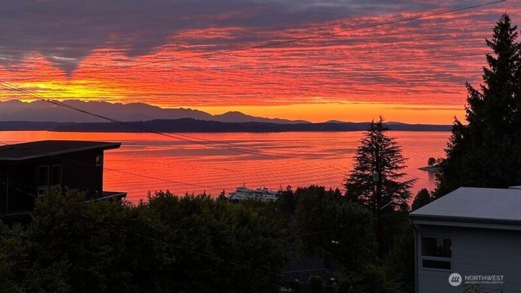 Photo of 9604 44th Avenue SW, Seattle, WA 98136 (MLS # 2485844)