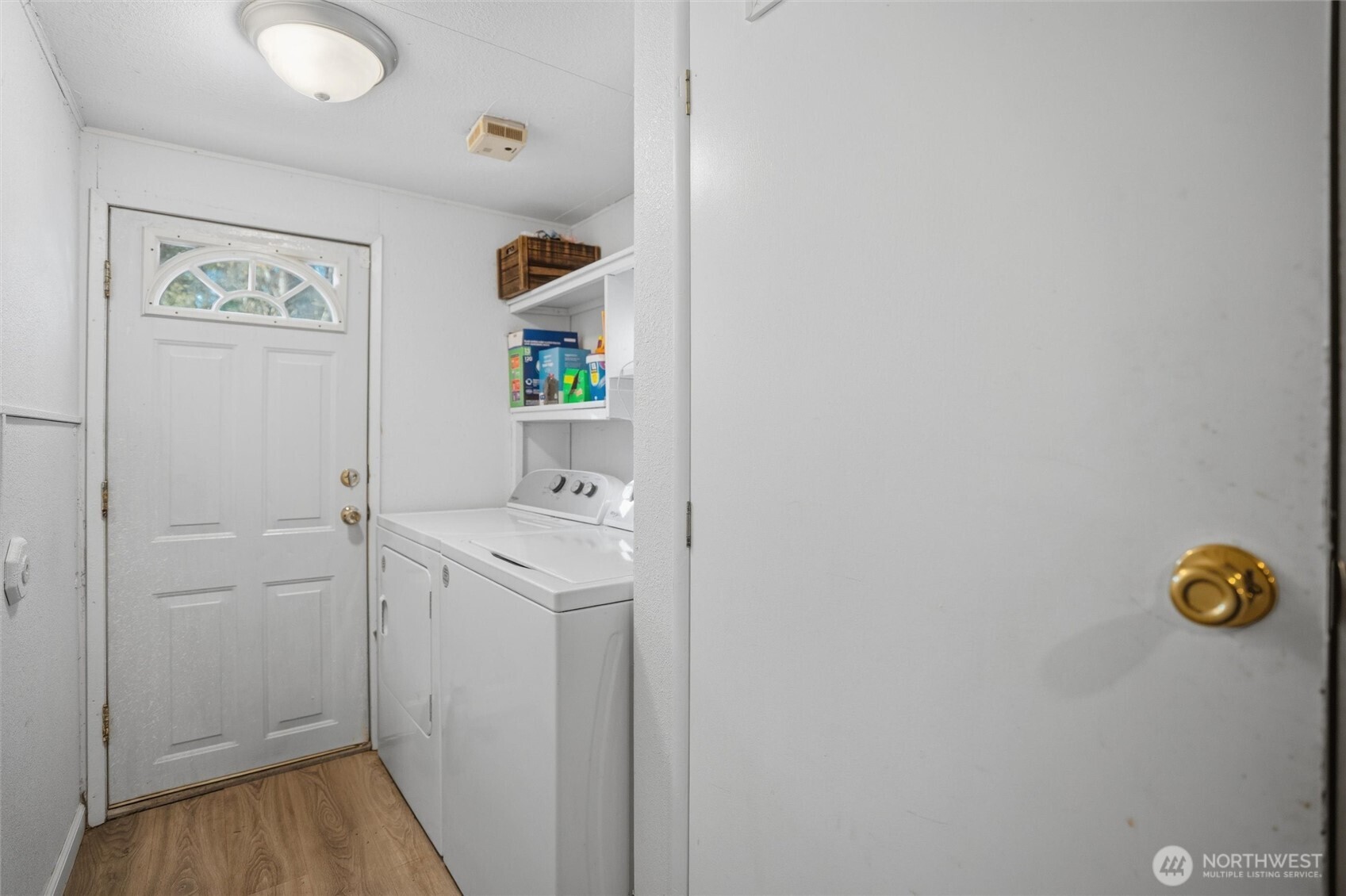 441 NE Schooner Loop