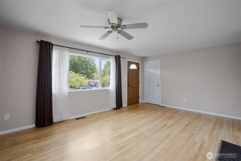 738 Wallin Street