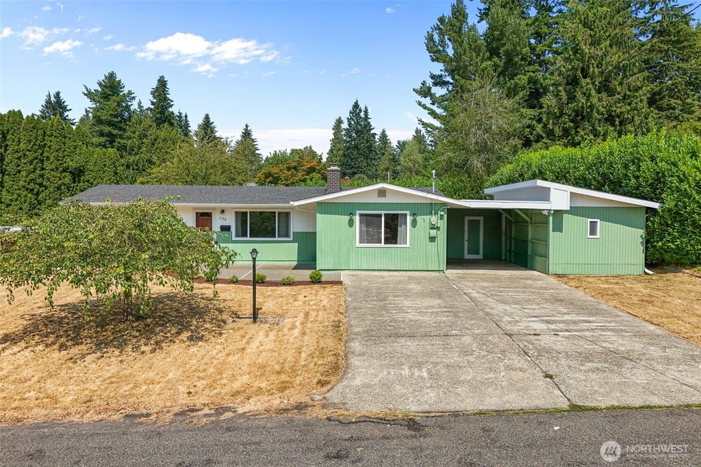 Photo of 738 Wallin Street, Bremerton, WA 98310 (MLS # 2563178)