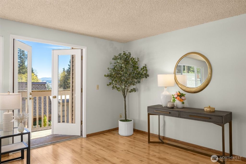 Photo of 243 169th Avenue NE, Bellevue, WA 98008 (MLS # 2505901)