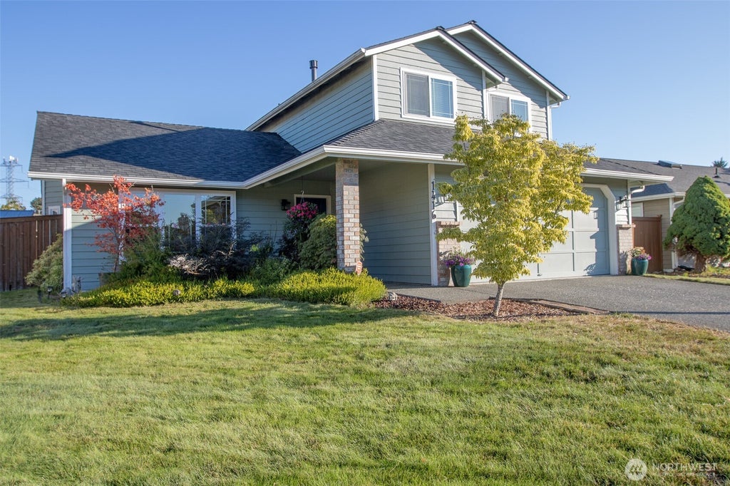 Photo of 1416 352nd Court, Federal Way, WA 98023 (MLS # 2570292)