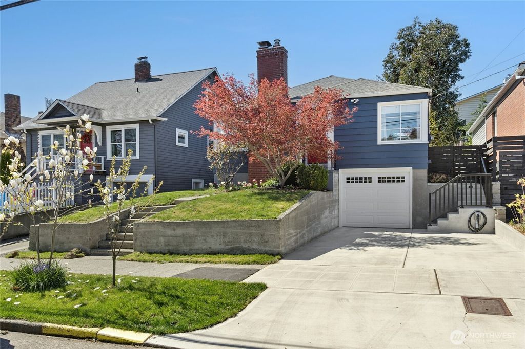 Photo of 3919 Midvale Avenue N, Seattle, WA 98103 (MLS # 2504513)