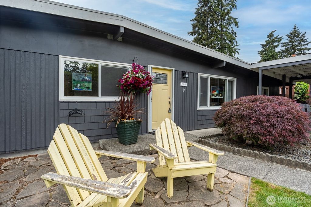 Photo of 24855 16TH Avenue S, Des Moines, WA 98198 (MLS # 2526064)