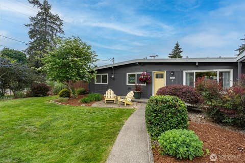 Photo of 24855 16TH Avenue S, Des Moines, WA 98198 (MLS # 2526064)