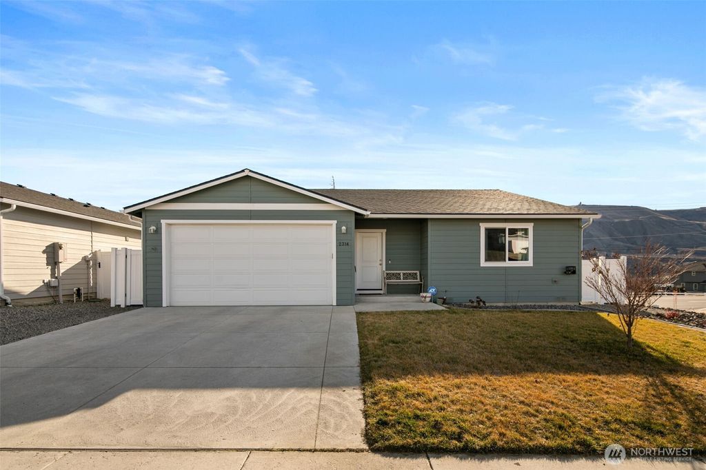 Photo of 2314 SE Marlette Road, East Wenatchee, WA 98802 (MLS # 2484779)
