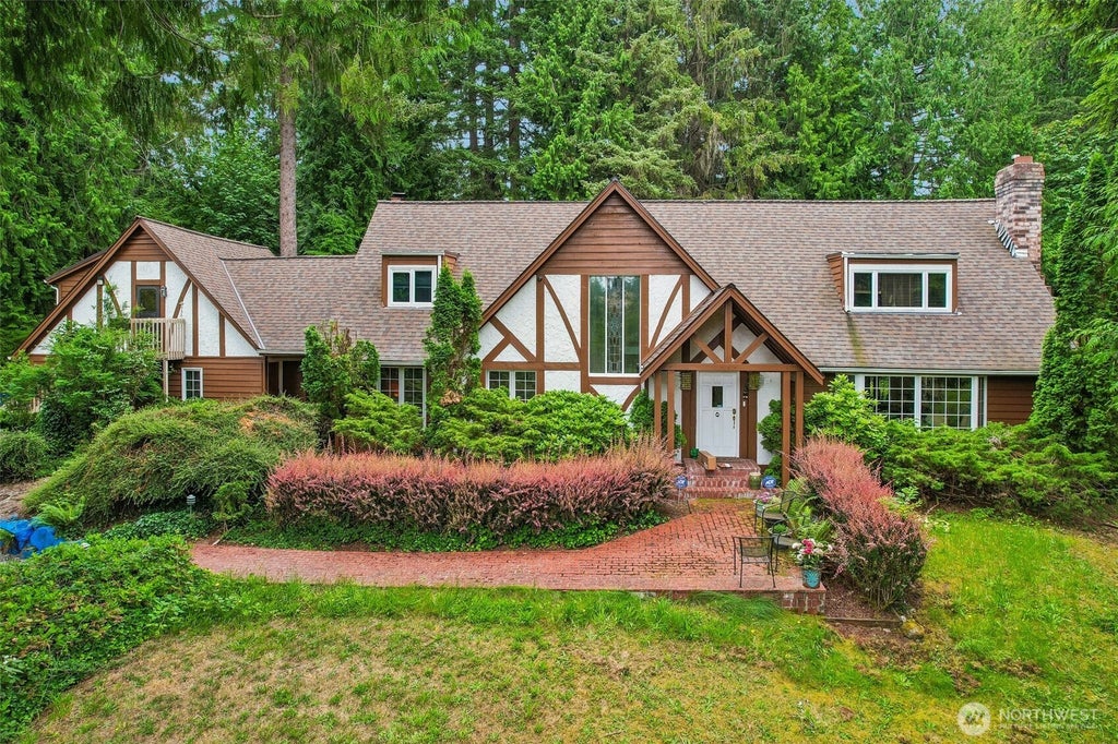 Photo of 4902 Issaquah Pine Lake Road RD, Sammamish, WA 98029 (MLS # 2550756)