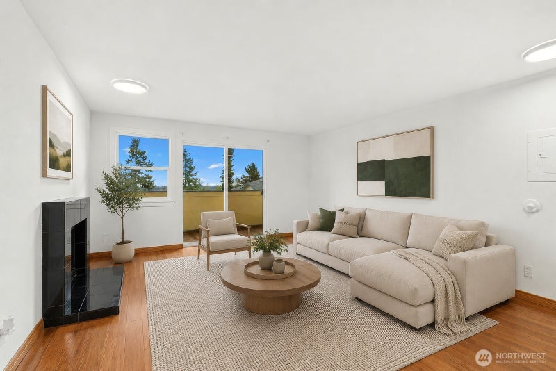 12906 8th Avenue W B303