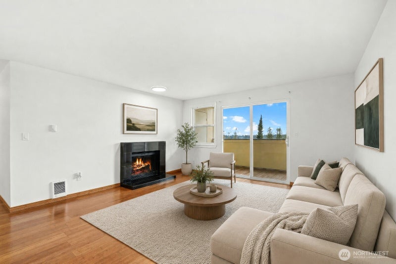 12906 8th Avenue W B303