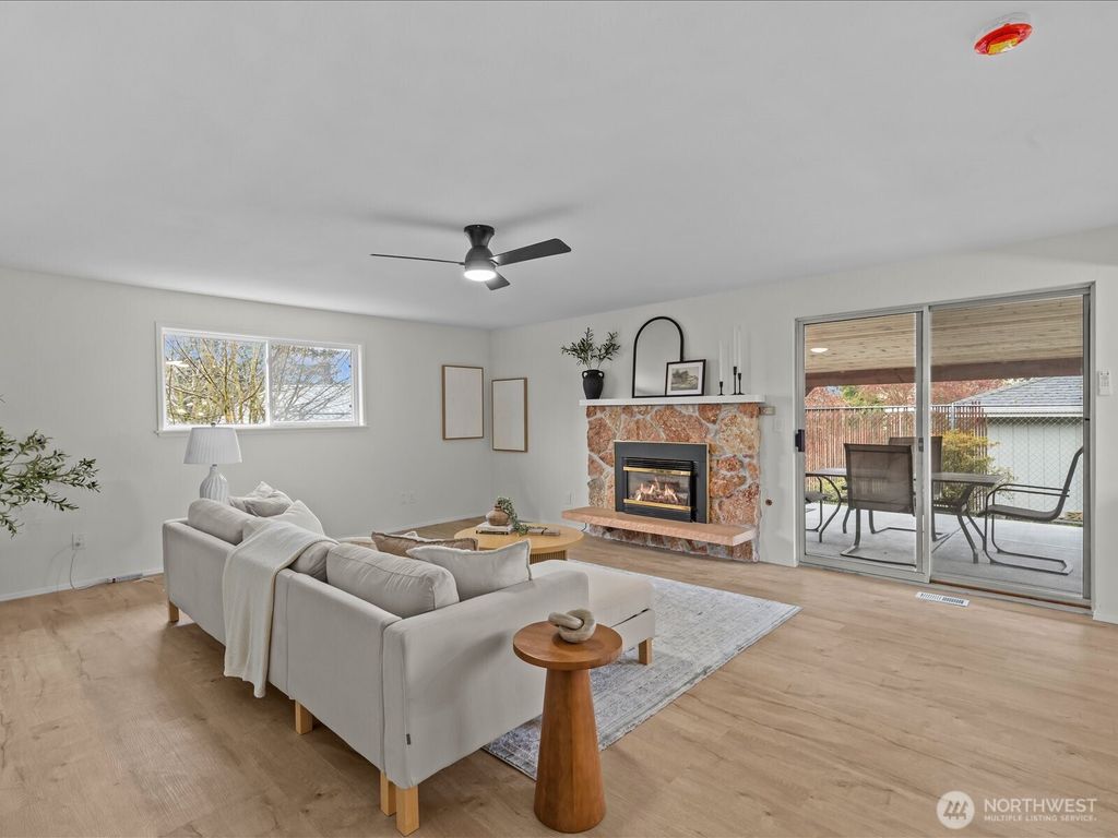 Photo of 20405 119th Avenue SE, Kent, WA 98031 (MLS # 2495114)